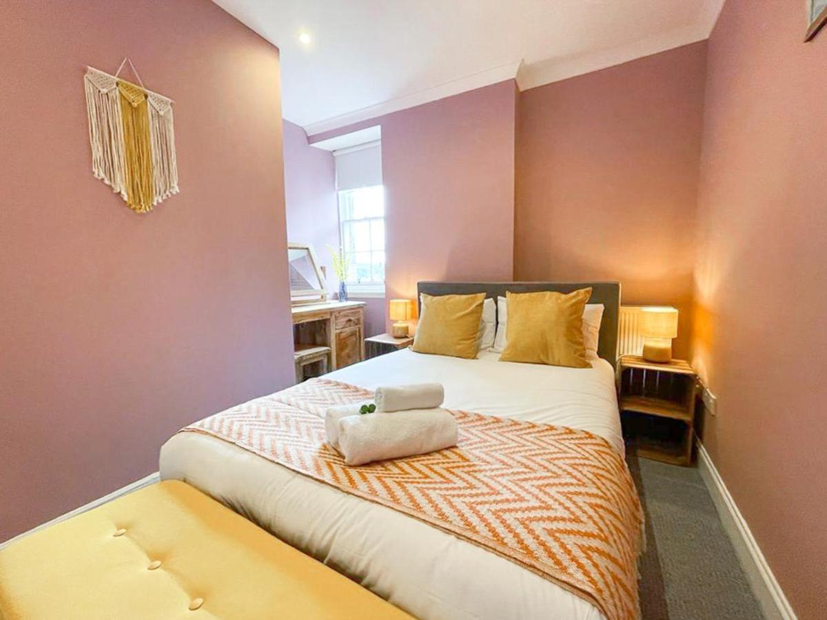 Апартаменты Lively & Energetic 2Br On The Royal Mile Эдинбург Экстерьер фото